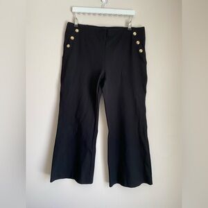Chicos black wide leg pants with gold button details 3P / US 16P